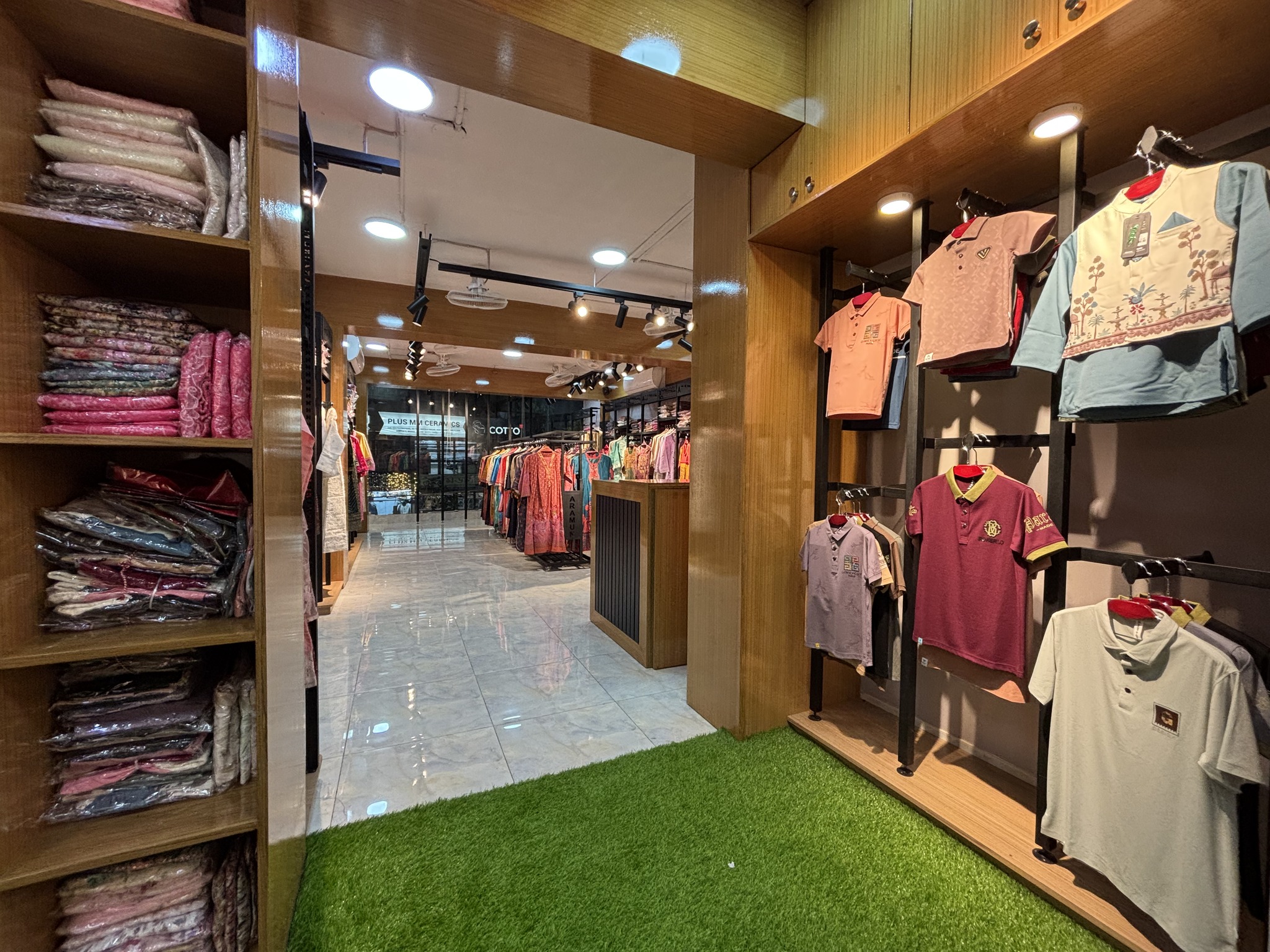 ARAMUN Showroom Collection